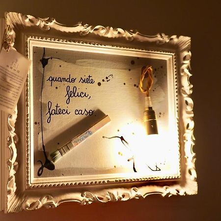 Bed Art Relaxing Suite - Appartamento Con Sauna Happiness Suite Gallery 圣贝内代托-德尔特龙托 外观 照片