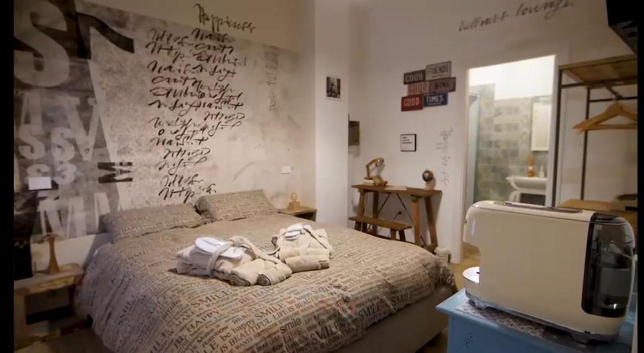 Bed Art Relaxing Suite - Appartamento Con Sauna Happiness Suite Gallery 圣贝内代托-德尔特龙托 外观 照片